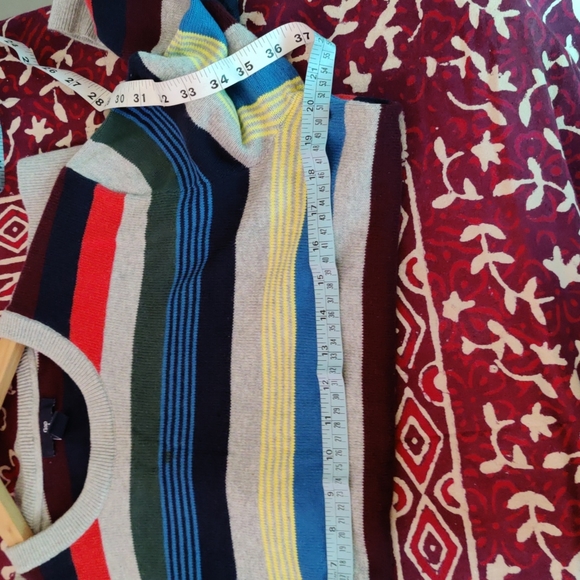 Gap Sweater - Picture 7 of 8